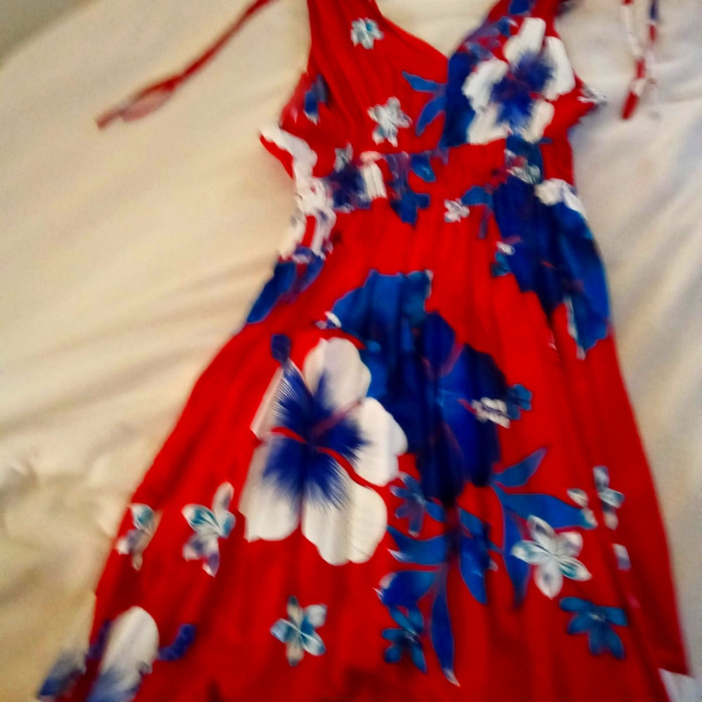 HOT SPOT! Tropical Sundress